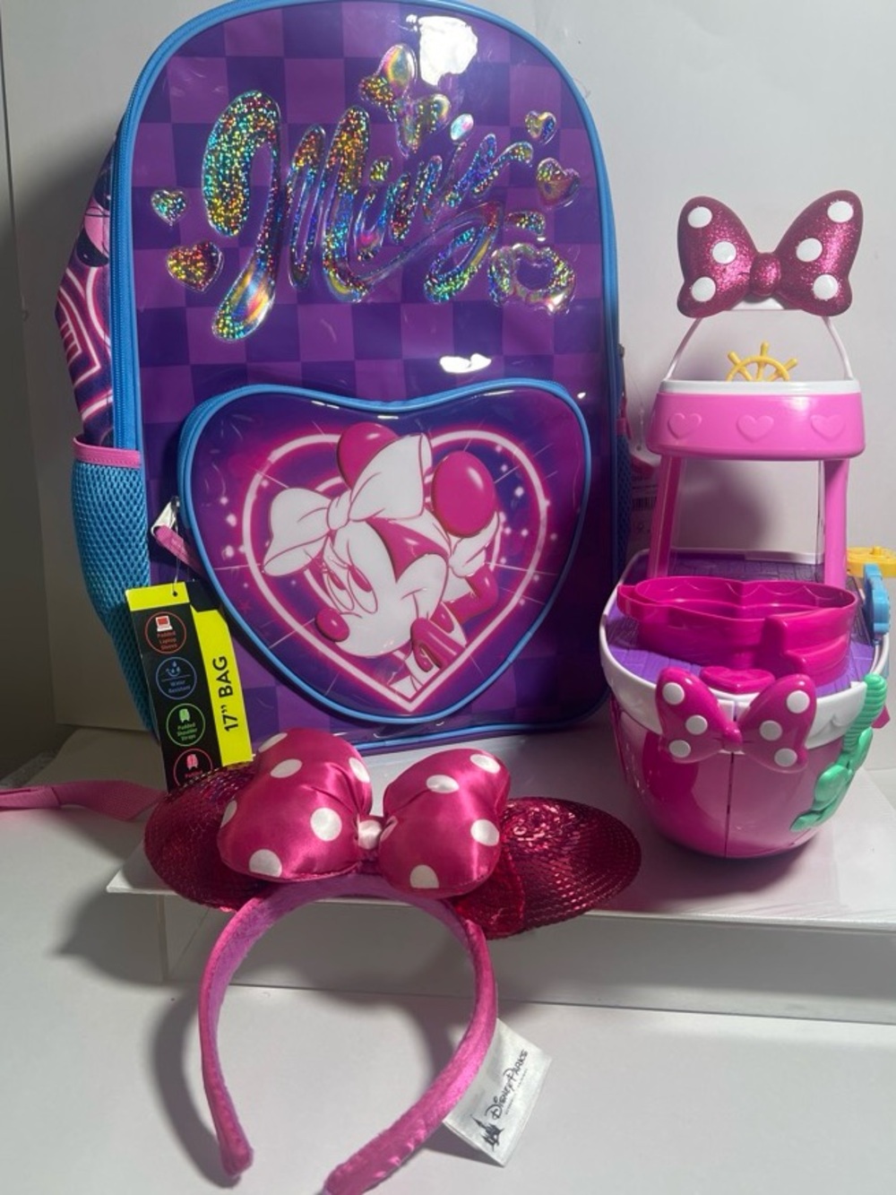 Ultimate Minnie Mouse Lot: New 17" Light Up Backpack, Yacht Base Shell, & Parks